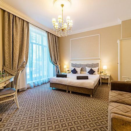 شتشيتسين Hotel Willa Flora المظهر الخارجي الصورة